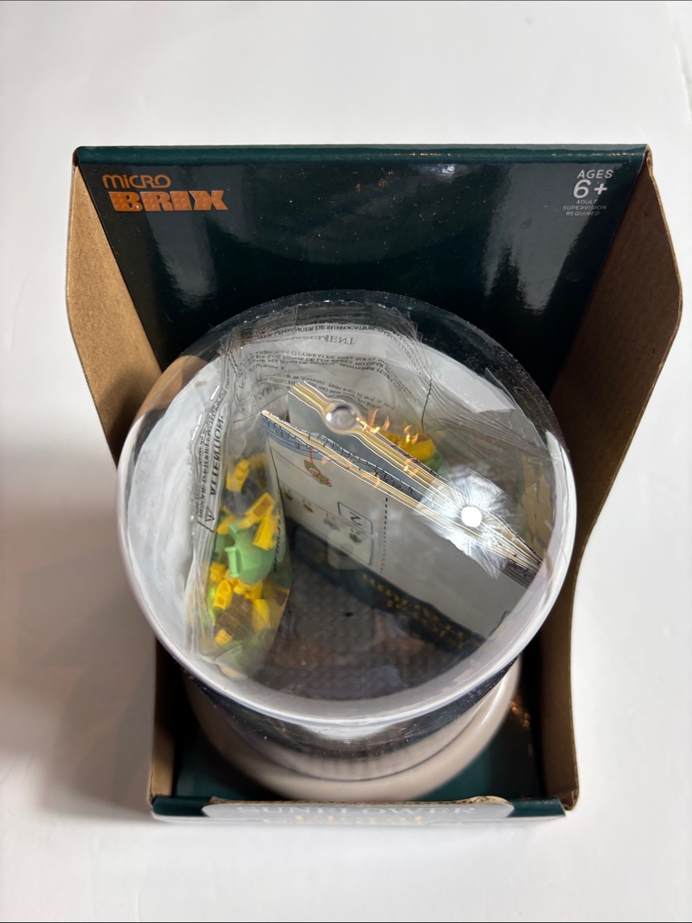Sunflower Floral Terrarium Build Set - Dark Green and Yellow - Picture 2 of 5